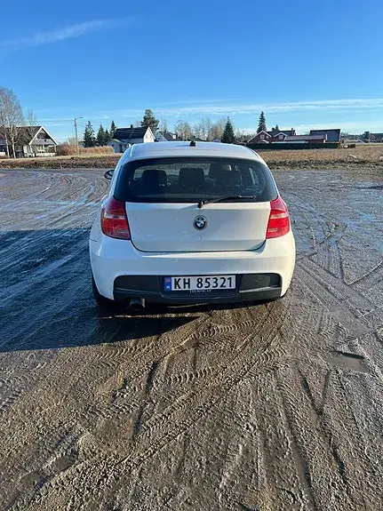 BMW 118D 2009 photo 5
