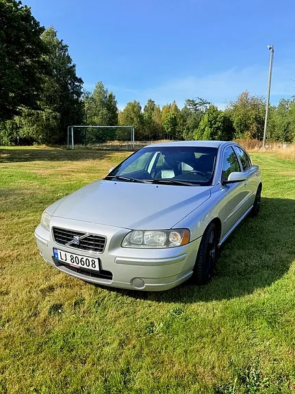 Volvo S60 2005 photo 2