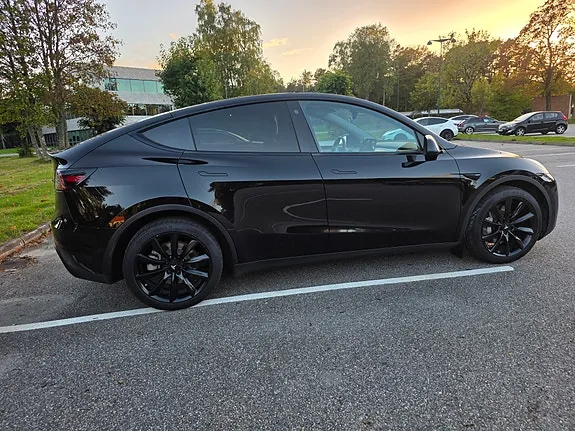 Tesla Model Y 2022 photo 5