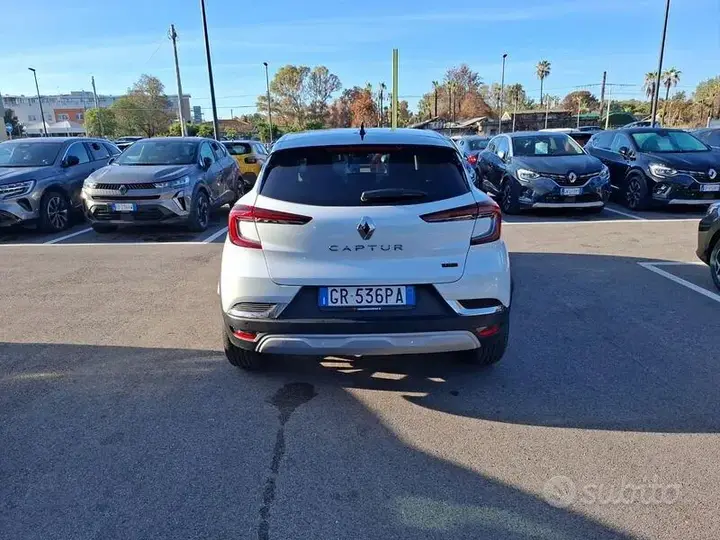 Renault Captur 2023 photo 5
