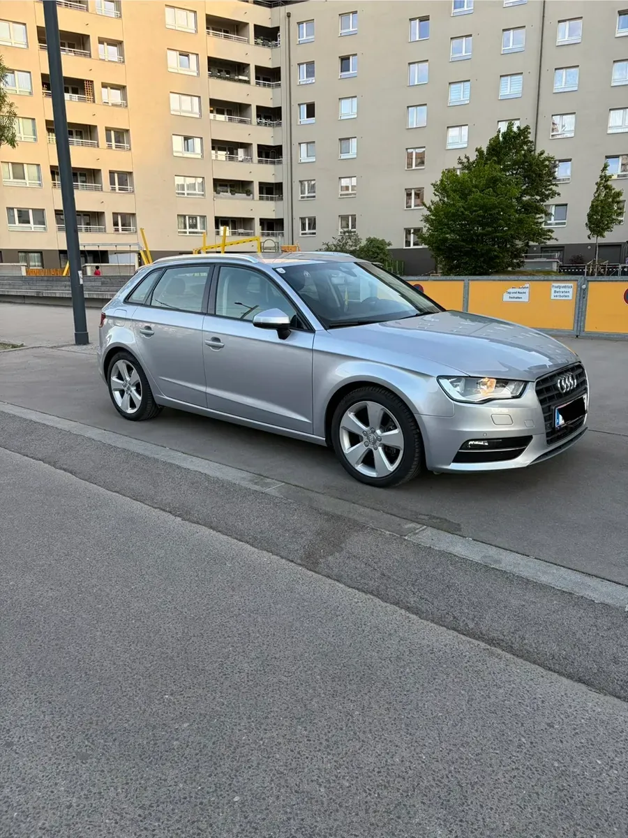 Audi A3 2016 photo 2