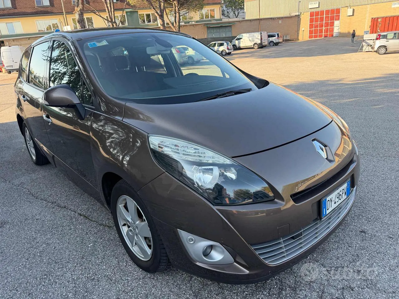 Renault Scenic 2009 photo 3