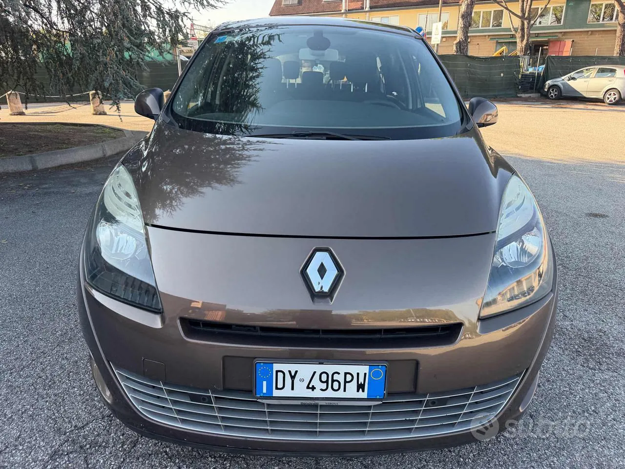Renault Scenic 2009 photo 2