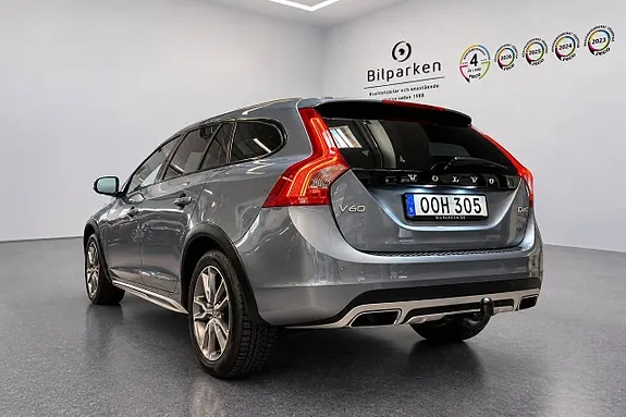 Volvo V60 Cross Country 2018 photo 3