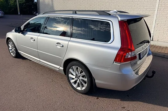 Volvo V70 2016 photo 3