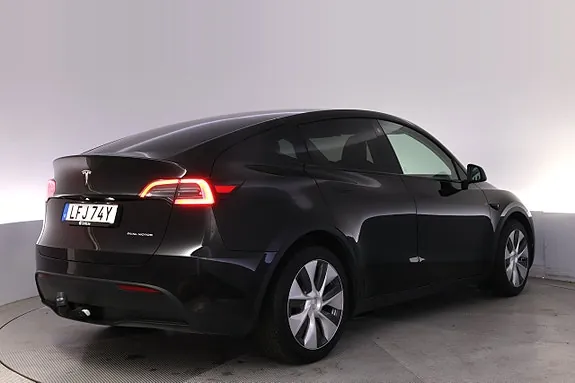 Tesla Model Y 2023 photo 5