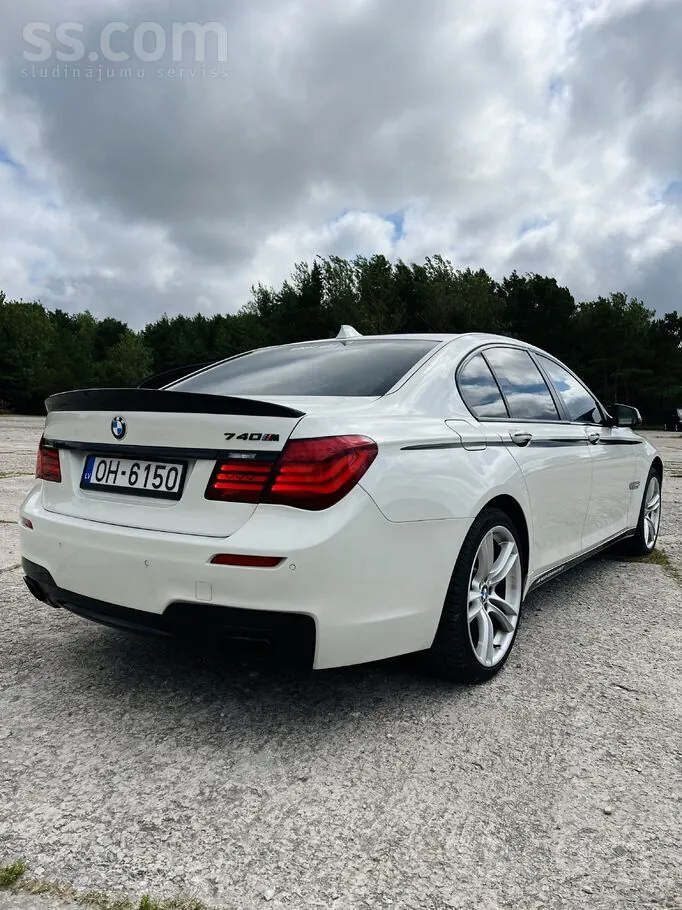 BMW 740 2010 photo 5