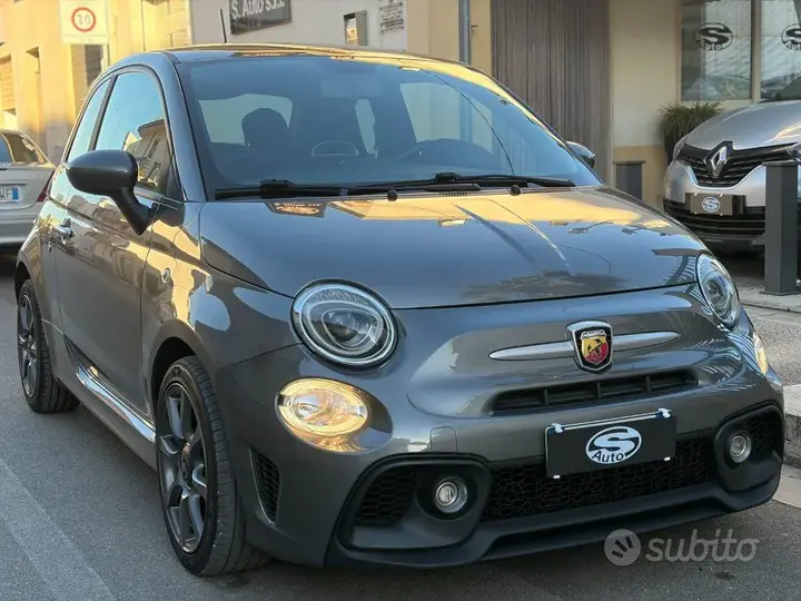 Abarth 595 2017 photo 2