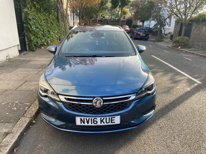 Vauxhall Astra 2016 photo 2