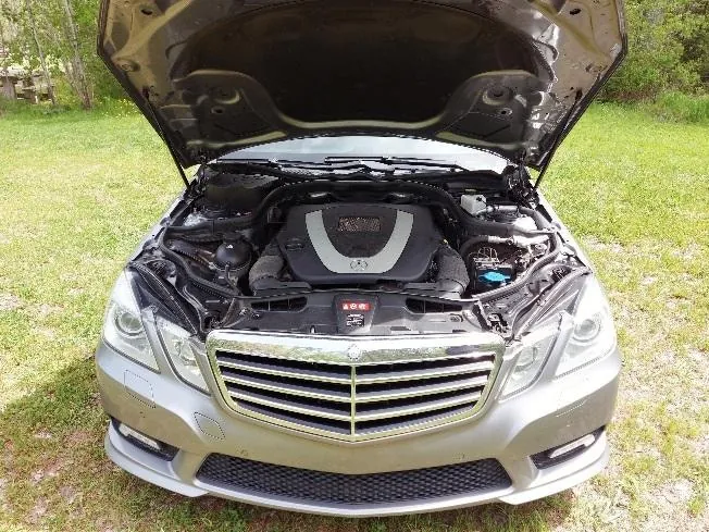Mercedes-Benz E-Class 2011 photo 4