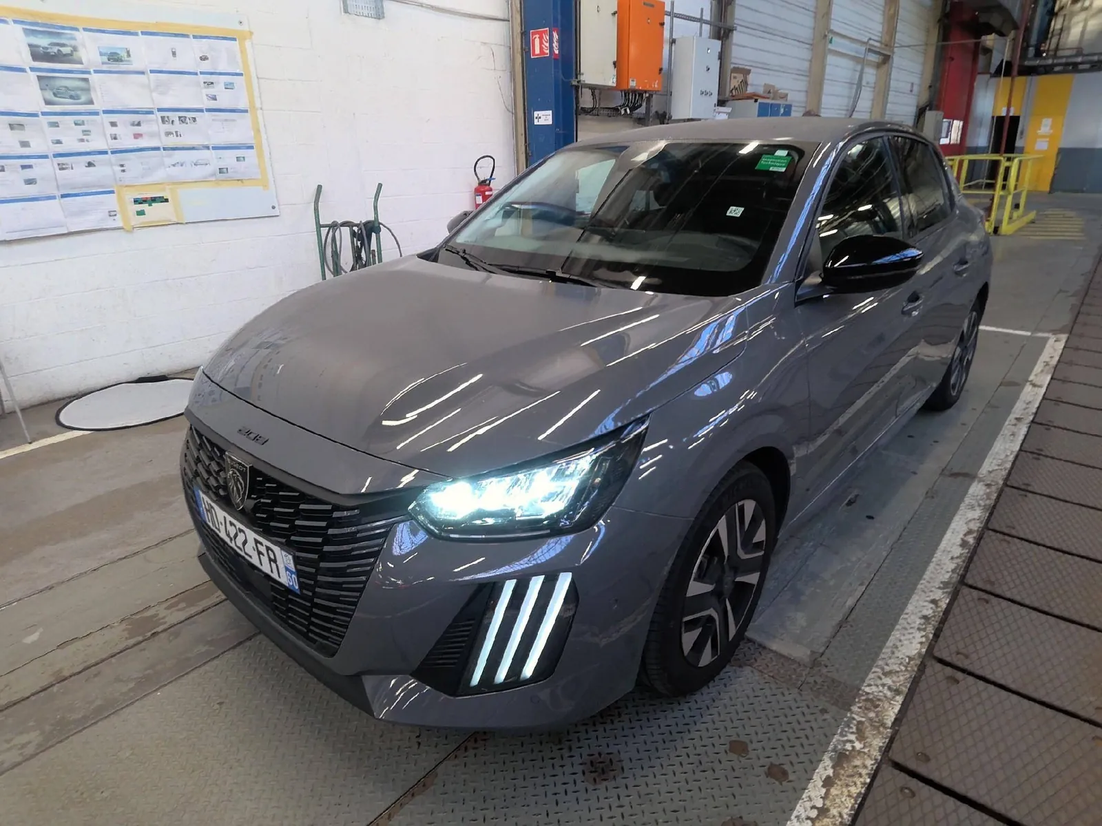 Peugeot 208