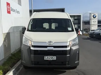 Toyota Hiace 2026 photo 4