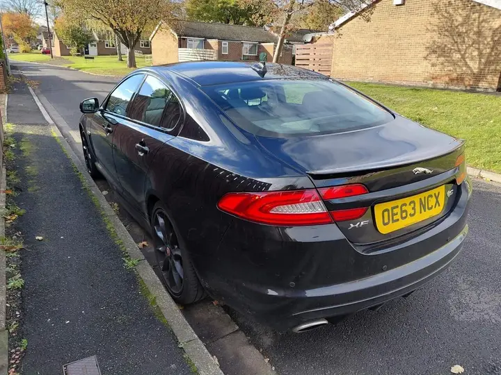 Jaguar Xf 2014 photo 4