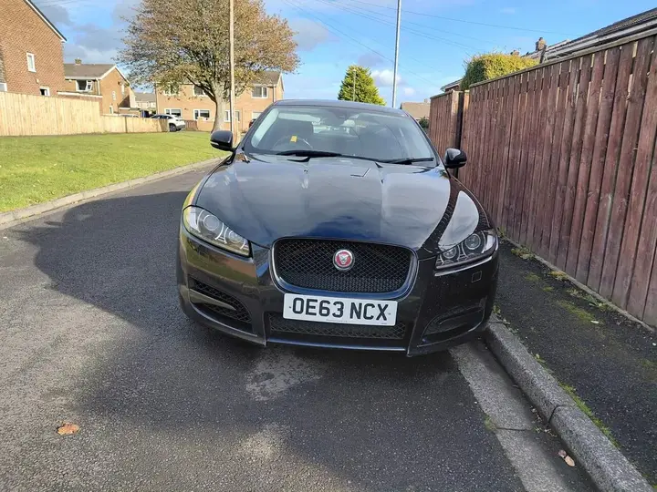 Jaguar Xf 2014 photo 3