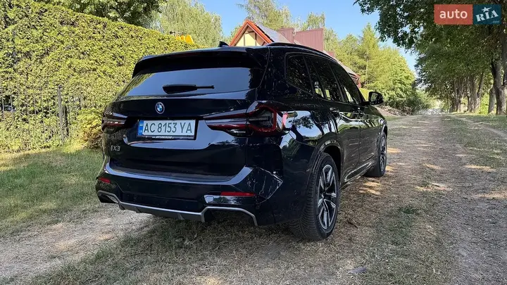 BMW Ix3 2022 photo 2