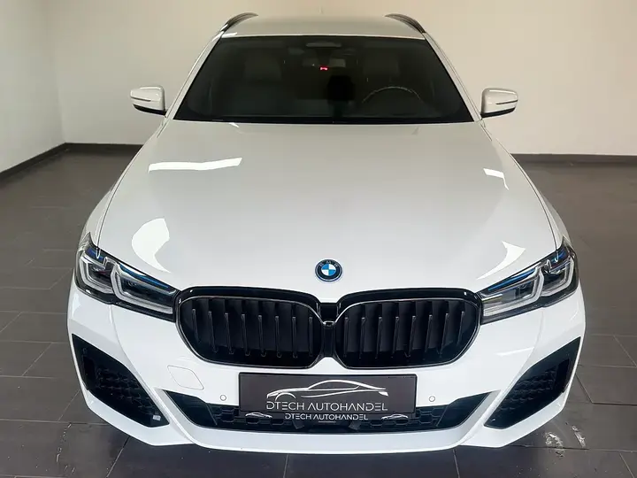 BMW 530E 2022 photo 3