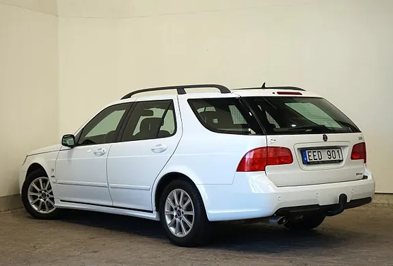 Saab 9-5 2010 photo 3