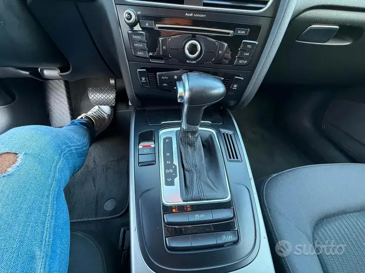 Audi A4 Avant 2012 photo 4
