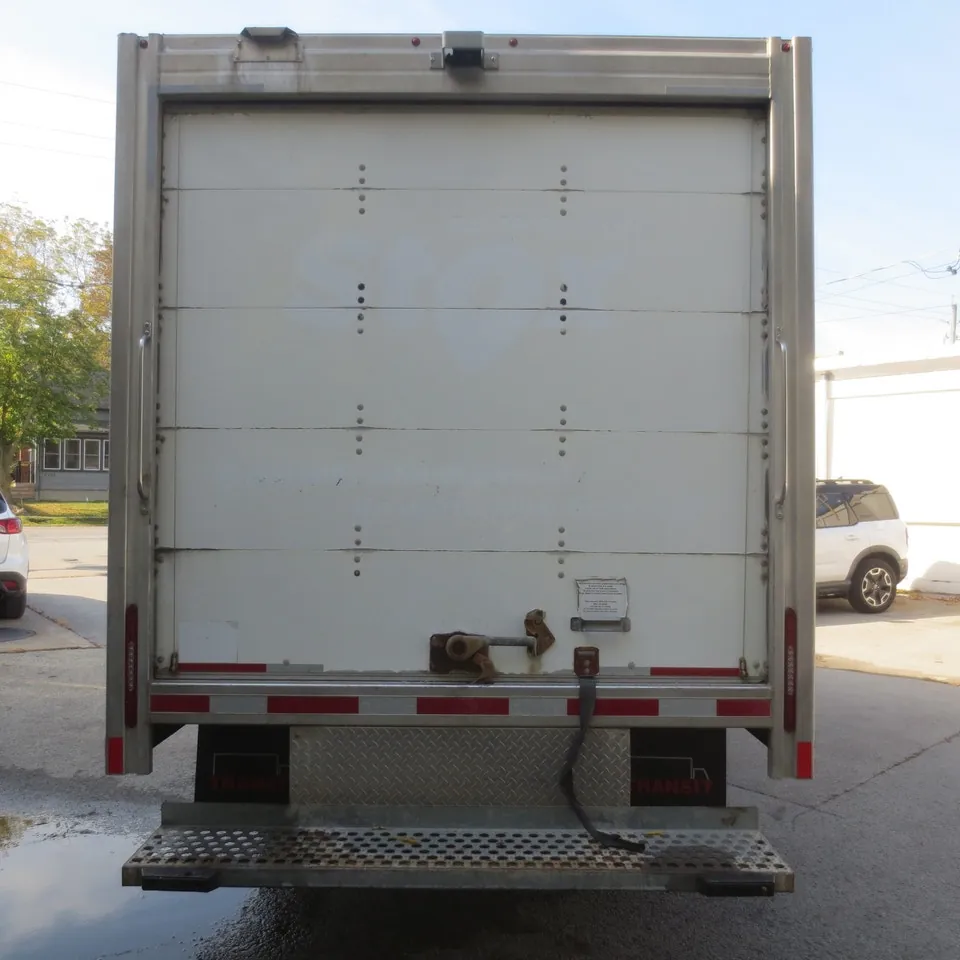 Ford Transit 2023 photo 5