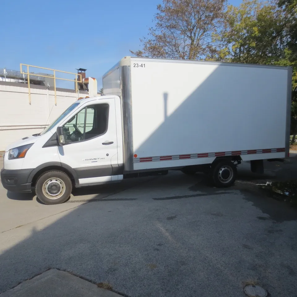 Ford Transit 2023 photo 4