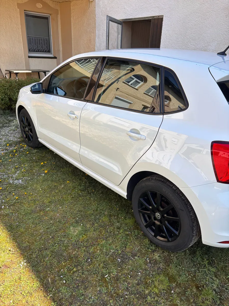 Volkswagen Polo 2015 photo 3
