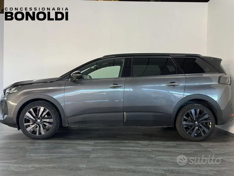Peugeot 5008 2022 photo 4