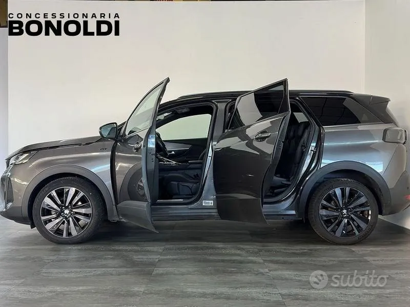 Peugeot 5008 2022 photo 5