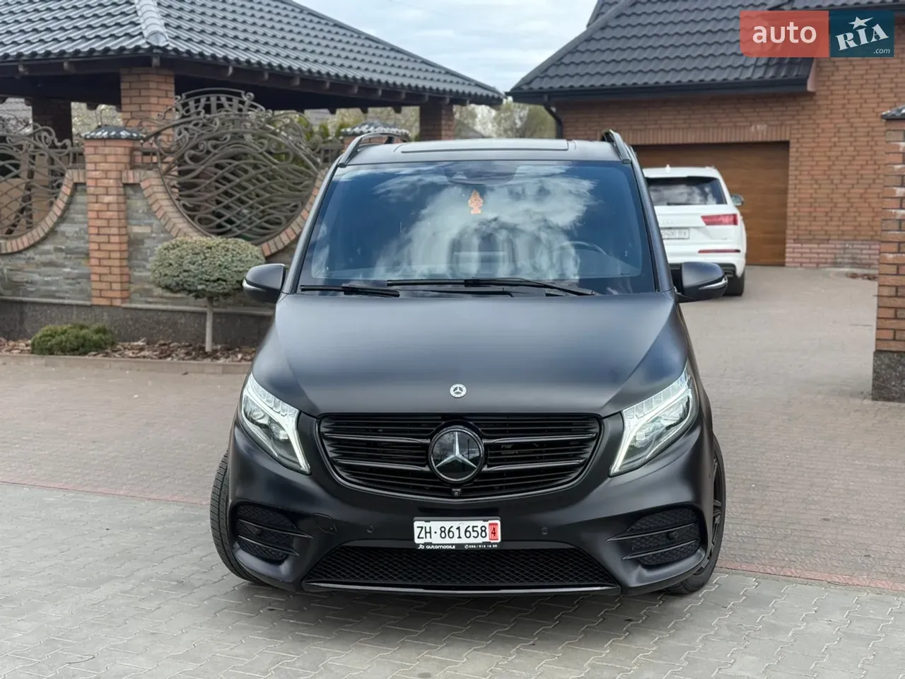 Mercedes-Benz V-Class 2018 photo 3