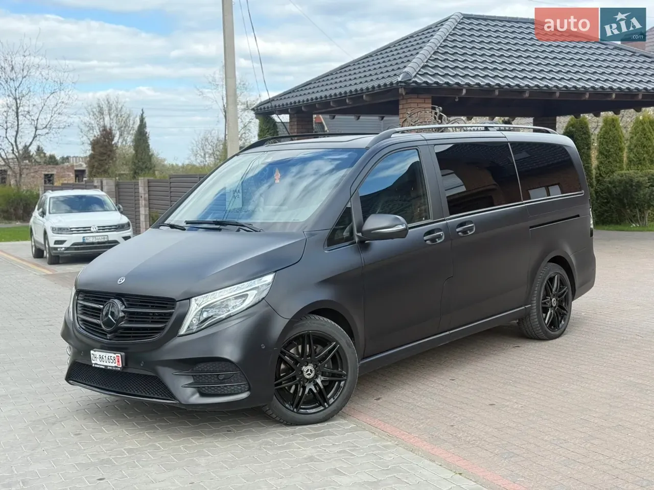 Mercedes-Benz V-Class