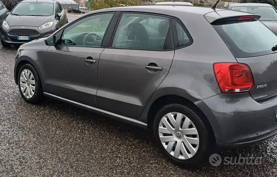Volkswagen Polo 2012 photo 3