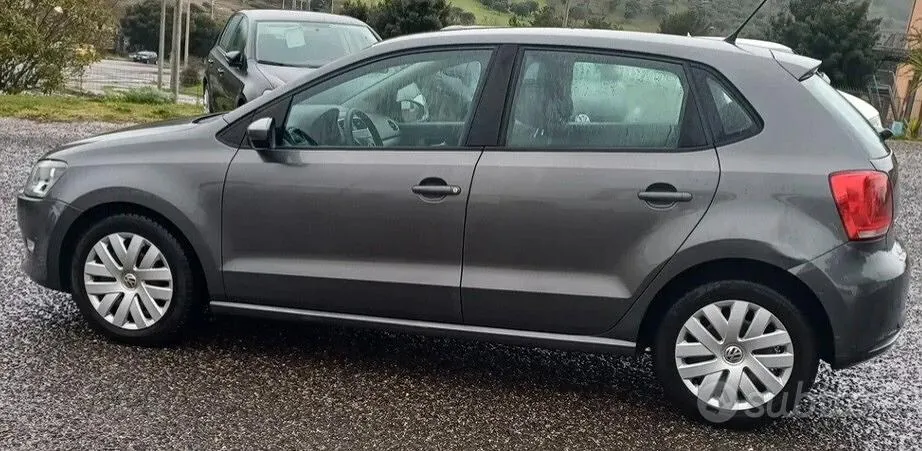 Volkswagen Polo 2012 photo 4