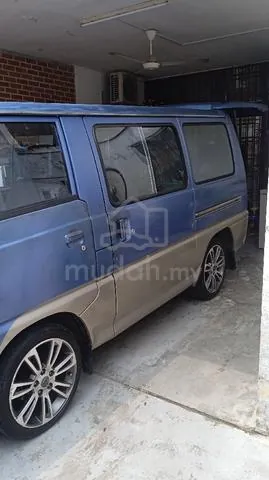 Mitsubishi Delica
