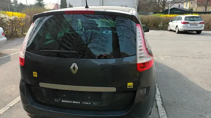 Renault Grand Scénic 2009 photo 2