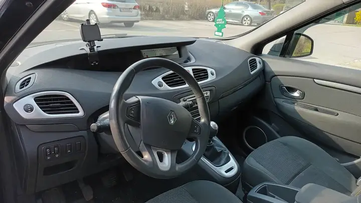 Renault Grand Scénic 2009 photo 3