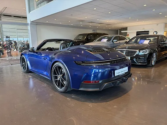 Porsche 911 2025 photo 3
