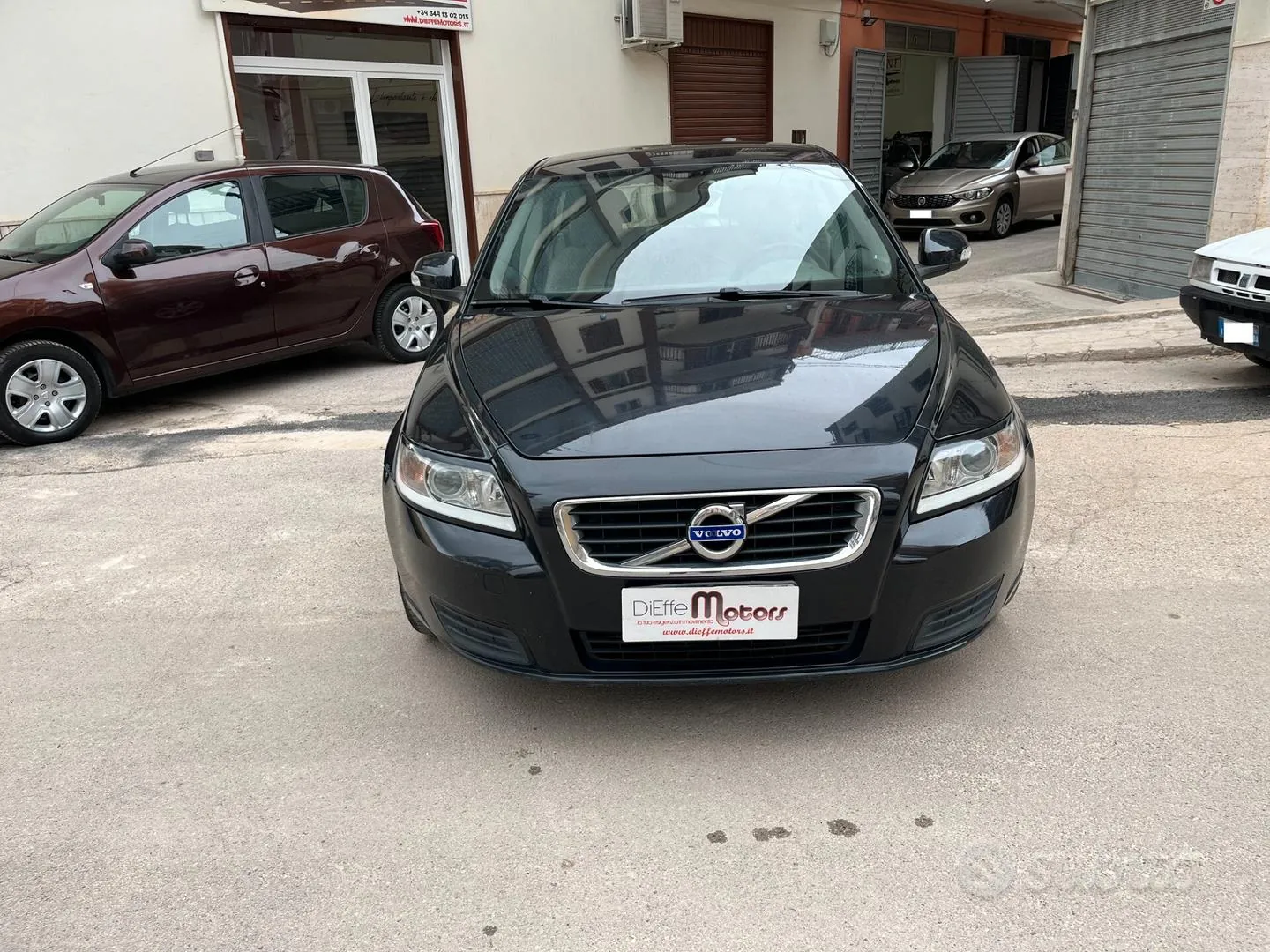 Volvo V50 2011 photo 2