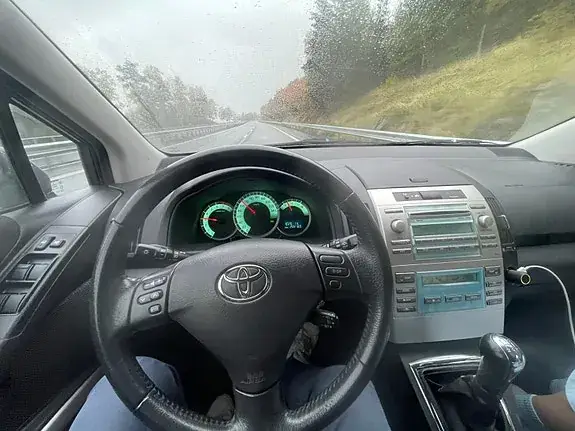 Toyota Corolla Verso 2008 photo 4