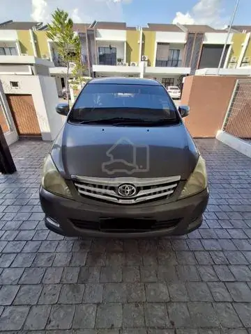 Toyota Innova