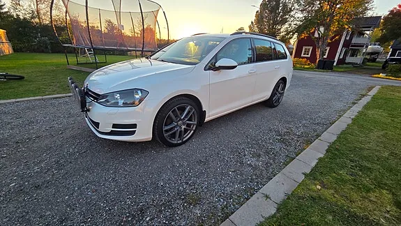 Volkswagen Golf 2015 photo 2