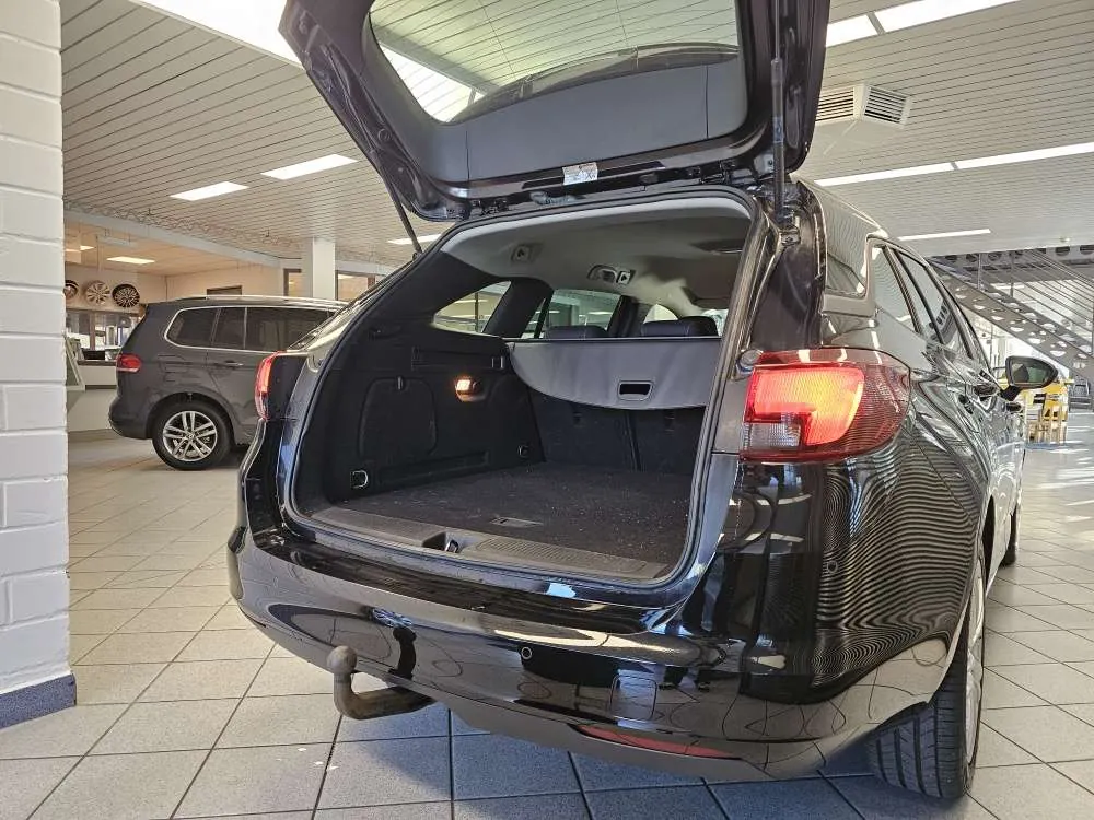 Opel Astra 2018 photo 3