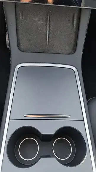 Tesla Model Y 2024 photo 4