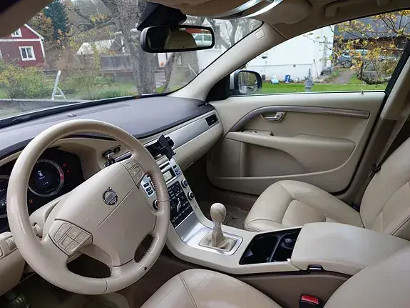 Volvo V70 2009 photo 4
