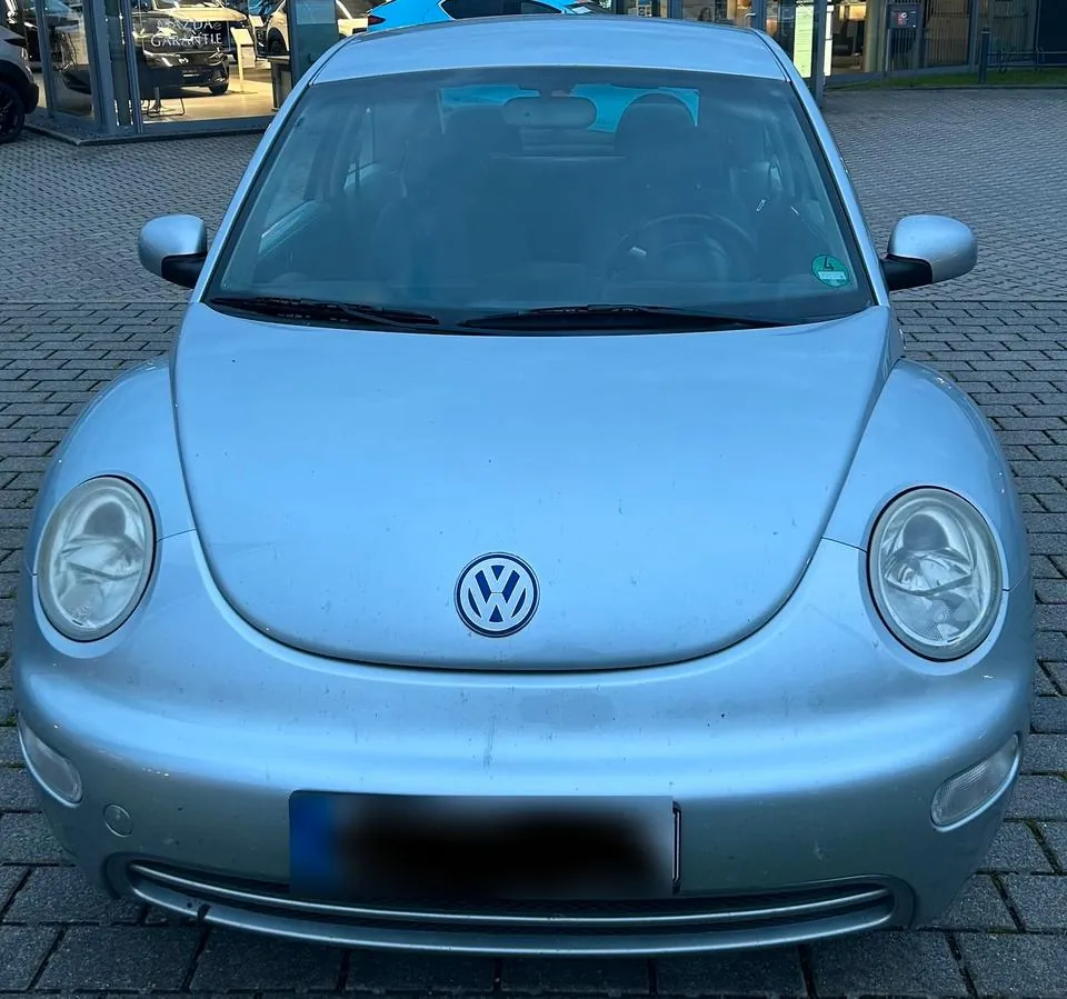 Volkswagen New Beetle