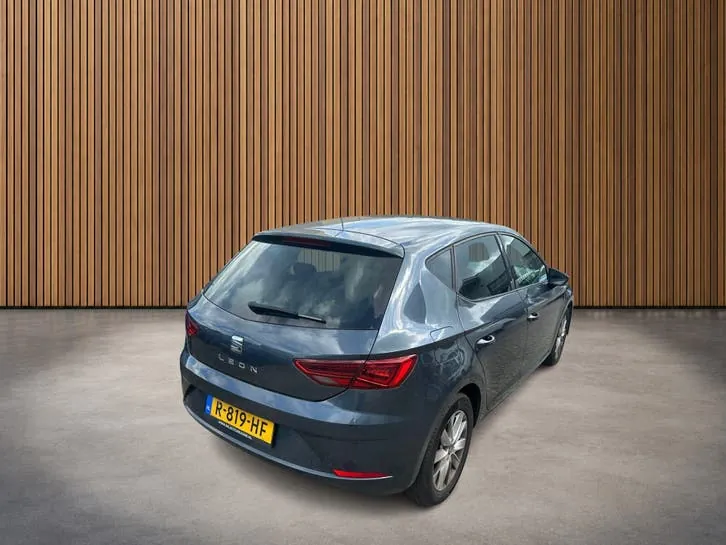 Seat Leon 2021 photo 2