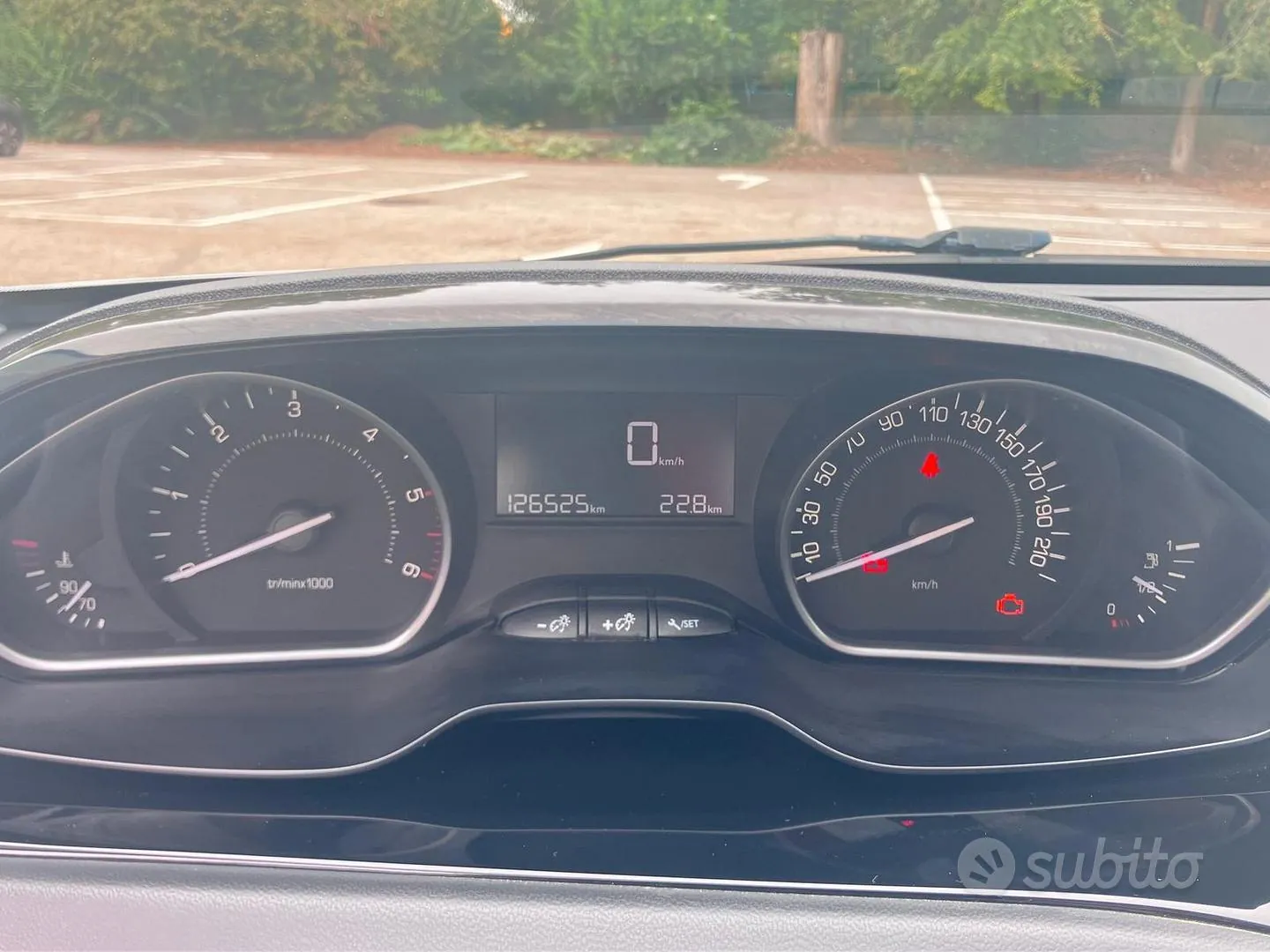Peugeot 208 2018 photo 5
