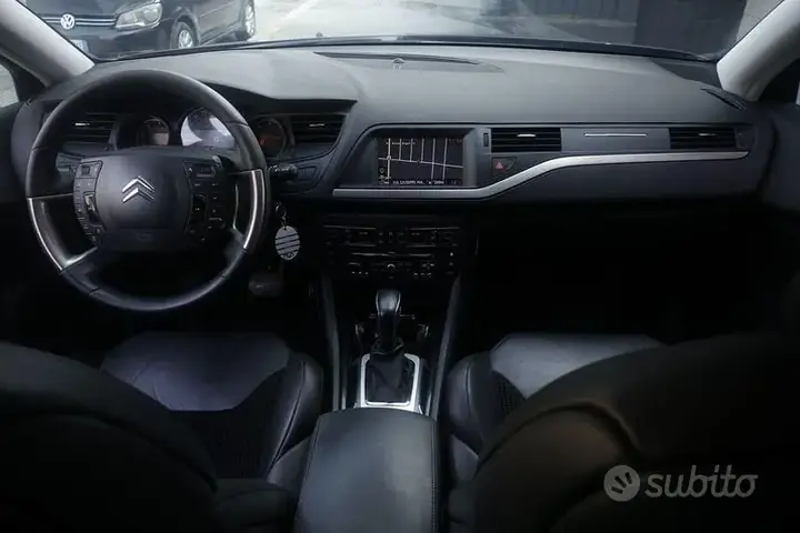 Citroen C5 2012 photo 2