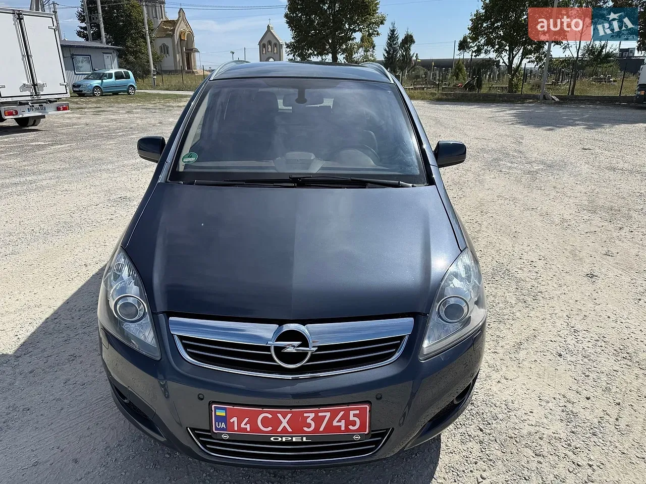 Opel Zafira 2011 photo 4