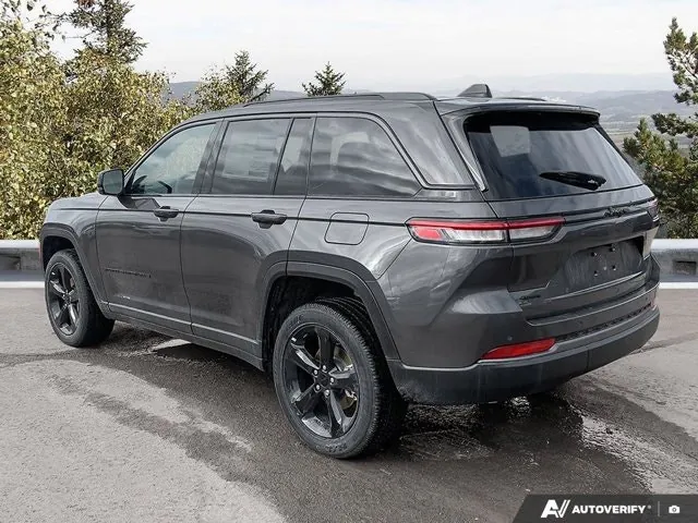 Jeep Grand Cherokee Altitude 2026 photo 4