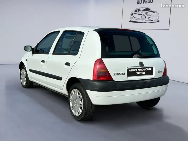 Renault Clio 2001 photo 4