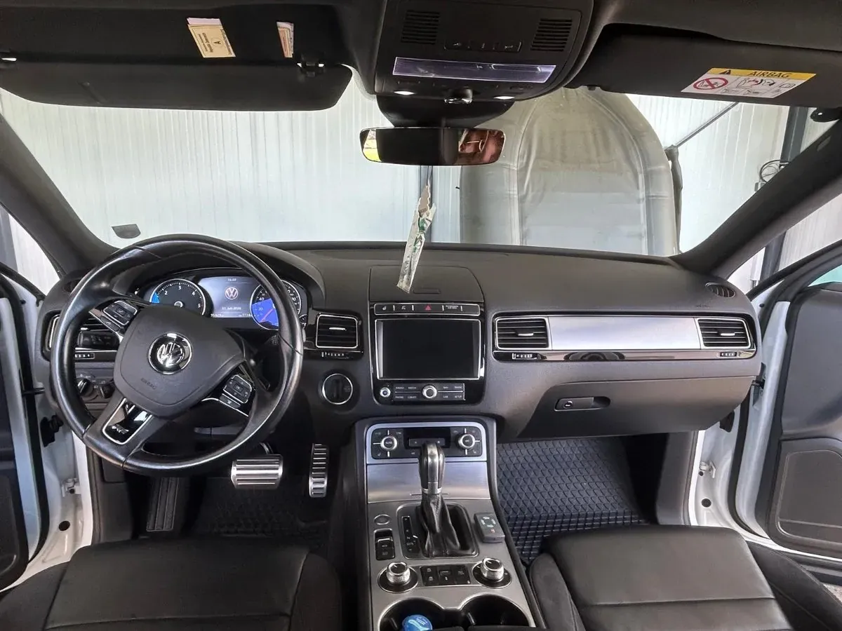 Volkswagen Touareg 2016 photo 3